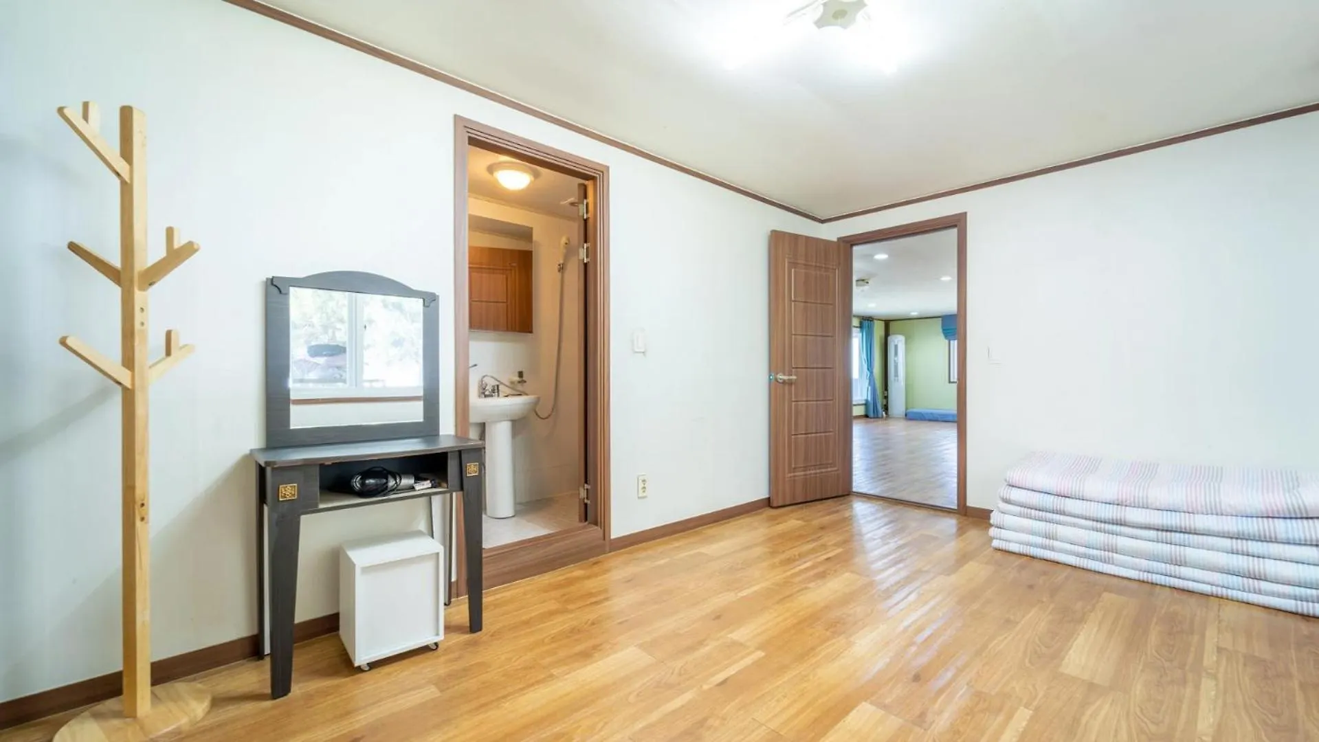 Ganghwa Badajeongwon Pension Incheon 0*,  South Korea